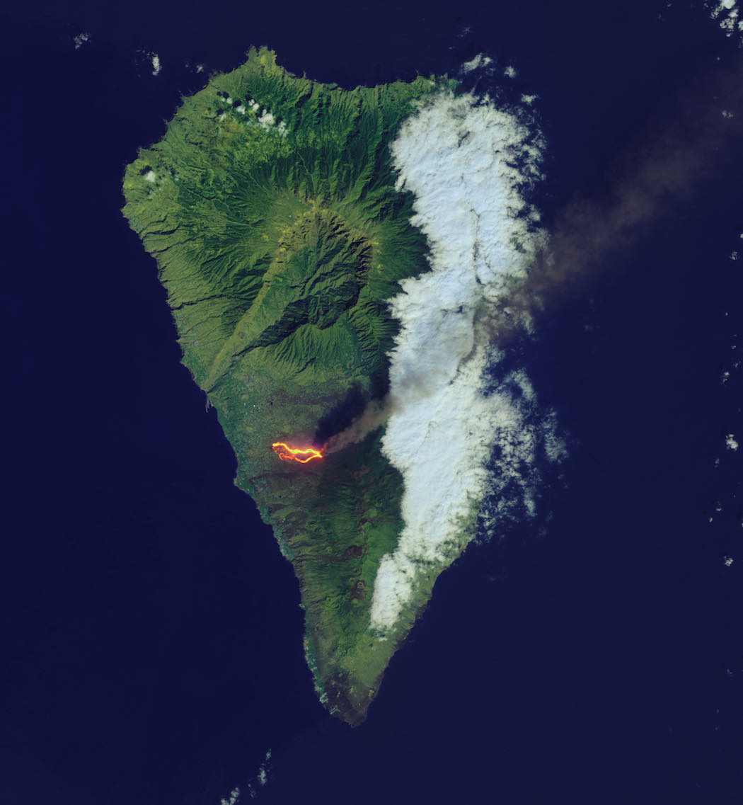 La Palma volcano from space