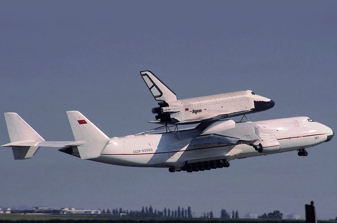 AN-225 mit Buran huckepack in 