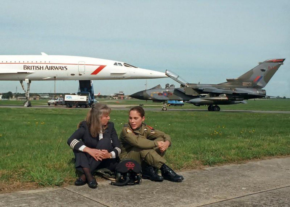 Britain's first female Concorde pilot Barbara Harmer and fast jet pilot Jo Salter meet. September 1995.
