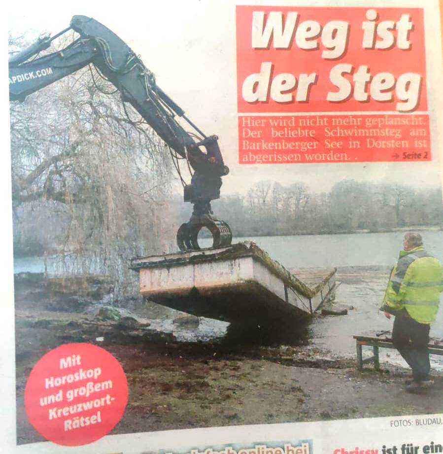 Der beliebte Schwimmsteg am Barkenberger See in Dorsten ist abgerissen worden.