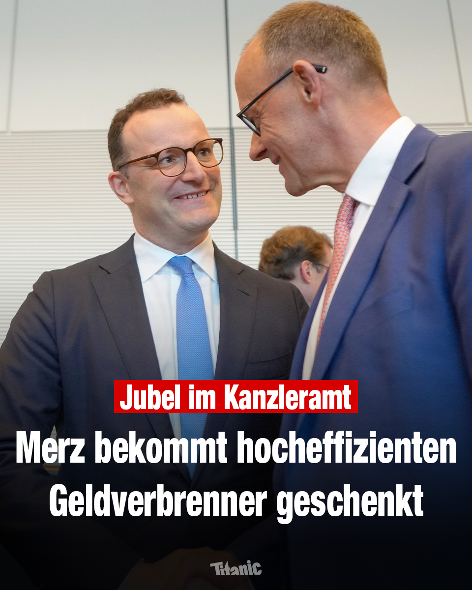 TITANIC Postkarte: Jubel im Kanzleramt: Merz bekommt hocheffizienten Geldverbrenner geschenkt